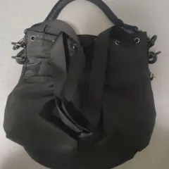 ブラックナイロンショルダーバッグ