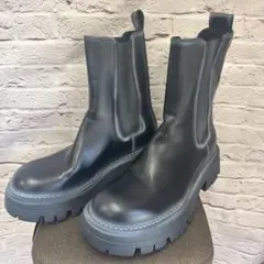 【新品】ZARA サイドゴアブーツ ブラック44 （F-17）yのサムネイル