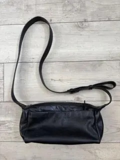美品★イアパピオネ《本革/220g》ボックスショルダーバッグ