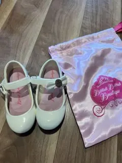 Tokyo disneyフォーマルシューズ ホワイト 19cm