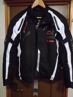 Item thumbnail for item 875894e7-6cb1-4436-8fb8-a7fc9b8e78fb