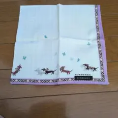 BURBERRY 犬と蝶のプリントハンカチ