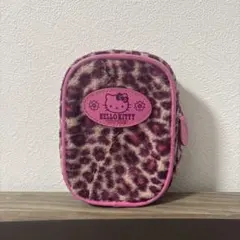 HELLO KITTY ヒョウ柄ポーチ