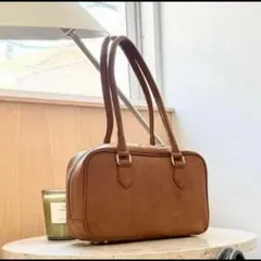 【新品】しまむら　シーズンリーズン 横長ボストンバッグ ブラウン　スエード　完売のサムネイル