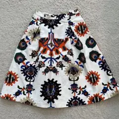 大幅値下げ　MSGM ひざ丈スカート　総柄のサムネイル