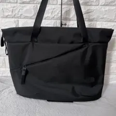 極美品✨ノースフェイス トートバッグ ピレネートート 15L ブラックのサムネイル