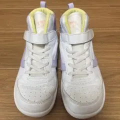 22cm スニーカー