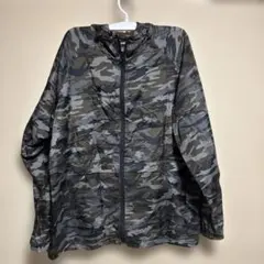 UNIQLO迷彩柄 ナイロンジャケット フード付き