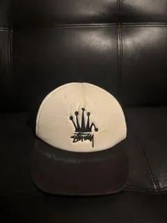 Stussy トラッカーキャップ ホワイト/ブラック - メルカリ
