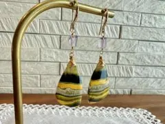 【女王蜂の憩い】