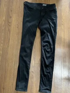 UNIQLO ウルトラストレッチスキニージーンズ