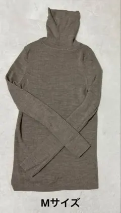 UNIQLO メリノリブタートルネックセーター ベージュ Mサイズ