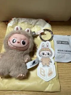 POP MART PIN FOR LOVE イニシャルラブブ