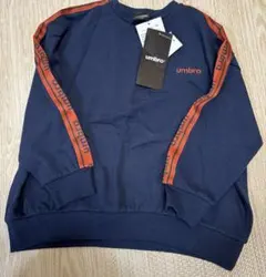 新品しまむら× toosunday umbroトレーナー 110 とうくんコラボ