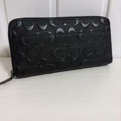 coach コーチ　長財布　ブラック　レザー　エンボス　シグネチャー　ロゴ　黒色