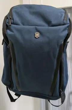 ​【訳あり】ビクトリノックスvictorinoxバックパック 26L リュックのサムネイル