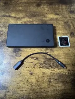 ニンテンドーDSi＋DSTT＋8GB microSD＋USB-C充電 動作確認済