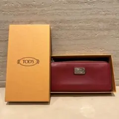 TOD'S 長財布 レッド ラウンドファスナーのサムネイル