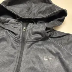 NIKEナイキ THERMA FITパーカー　サイズL
