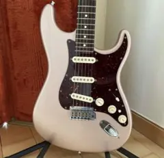 Fender USA Stratocaster バーガンディミスト　ピンクのサムネイル