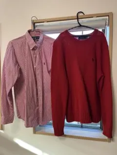 ポロ 赤と白ストライプ長袖シャツと赤セーター