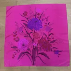タイシルク 花柄大判スカーフ ピンク