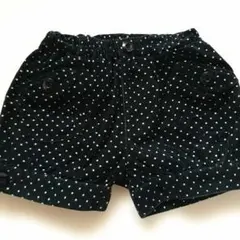 黒に白の水玉模様ショートパンツ