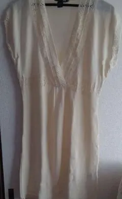 H&M ひざ丈ワンピース