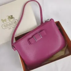【新品 未使用】COACH コーチ アクセサリー ミニ ポーチ リボンのサムネイル