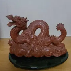 翡翠 透かし彫り置物 龍 - メルカリ