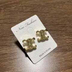 セリーヌ ピアス ノベルティ - メルカリ
