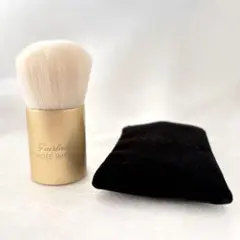 Guerlain ゲラン ファンデーション用 フェイスブラシ(ケース付き)のサムネイル
