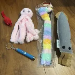 未使用含む猫用おもちゃ玩具セット 蹴りぐるみLEDレーザーポインター猫じゃらし等のサムネイル
