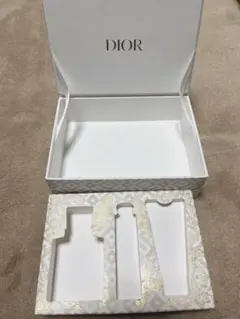 2025年最新】香水 空き箱の人気アイテム - メルカリ