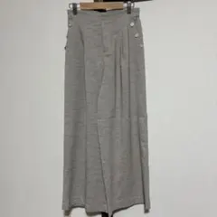 【コムサ】ベージュ　サイドボタン ワイドパンツ