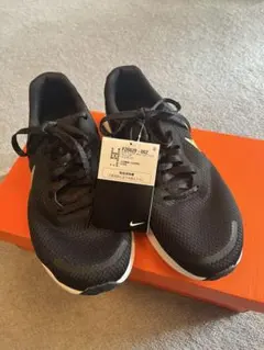 NIKEレボリューション7 23cm