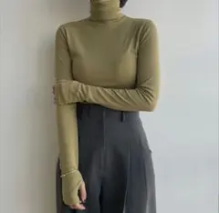 nokcha ノクチャ ハイネックトップス オリーブのサムネイル