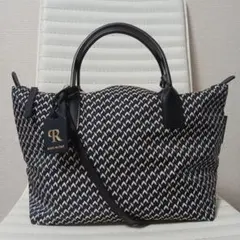 2682　ロベルタピエリ　ミディアムトート　極美品　黒