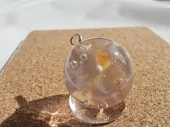 空と雲を閉じ込めた　レジンバッグチャーム　透明感　ハンドメイド　キレイ　オレンジ