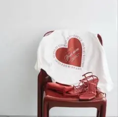 poláura ホワイト ロゴTシャツ ハート