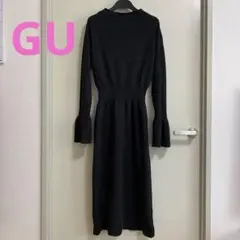 GU 黒 ニット ロングワンピース 長袖 フレアスリーブハイネック　S
