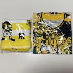【匿名配送】阪神タイガース　応援用ユニフォーム　ブランケットのサムネイル
