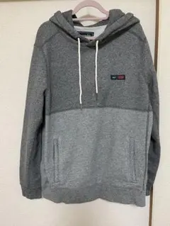 アバクロンビー&フィッチ　パーカー