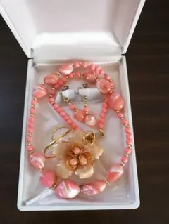 [匿名配送&送料無料]白蝶貝?ネックレス、ブローチ、イヤリング