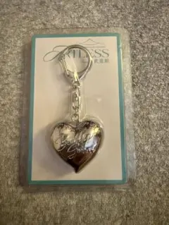 岩田剛典　ARTLESS ハートキーホルダー