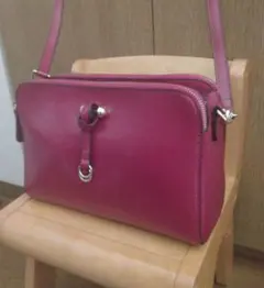 《ほぼ未使用》本革　 ショルダーバッグ