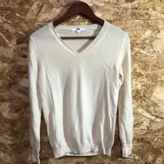 【 2528番】UNIQLO ニット　Ｖネック　カシミヤ100%