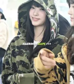 確実正規品！A BATHING APE シャークパーカ