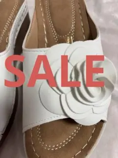 ホワイト 花装飾 ウェッジサンダル