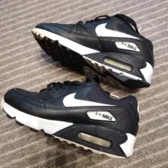 ナイキ　エアマックス　23.5　黒×白